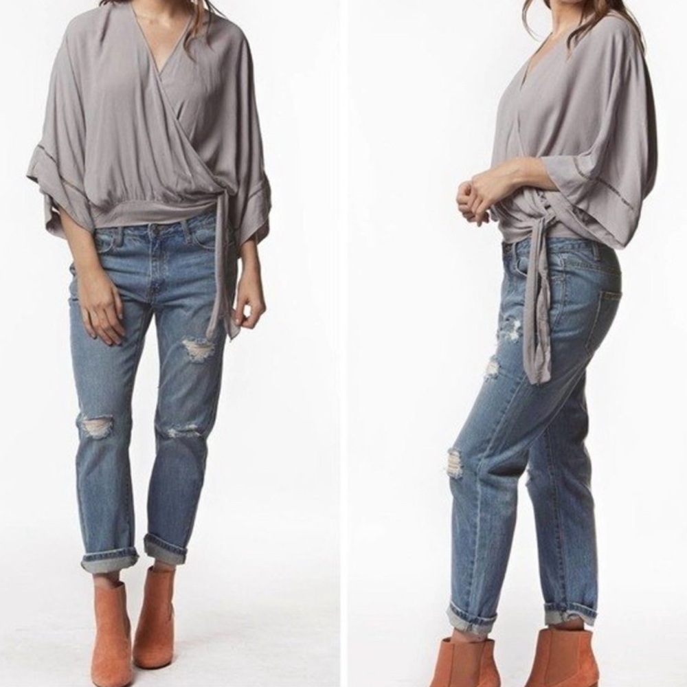 NWT‎ PPLA Leanne Woven Gray Wrap Blouse Size Small 
Kimono Sleeves